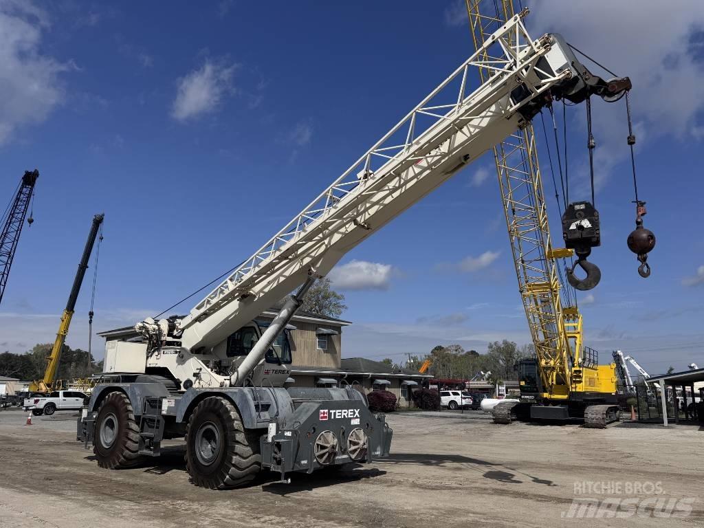 Terex RT 670 Žeriavy pre ťažký terén