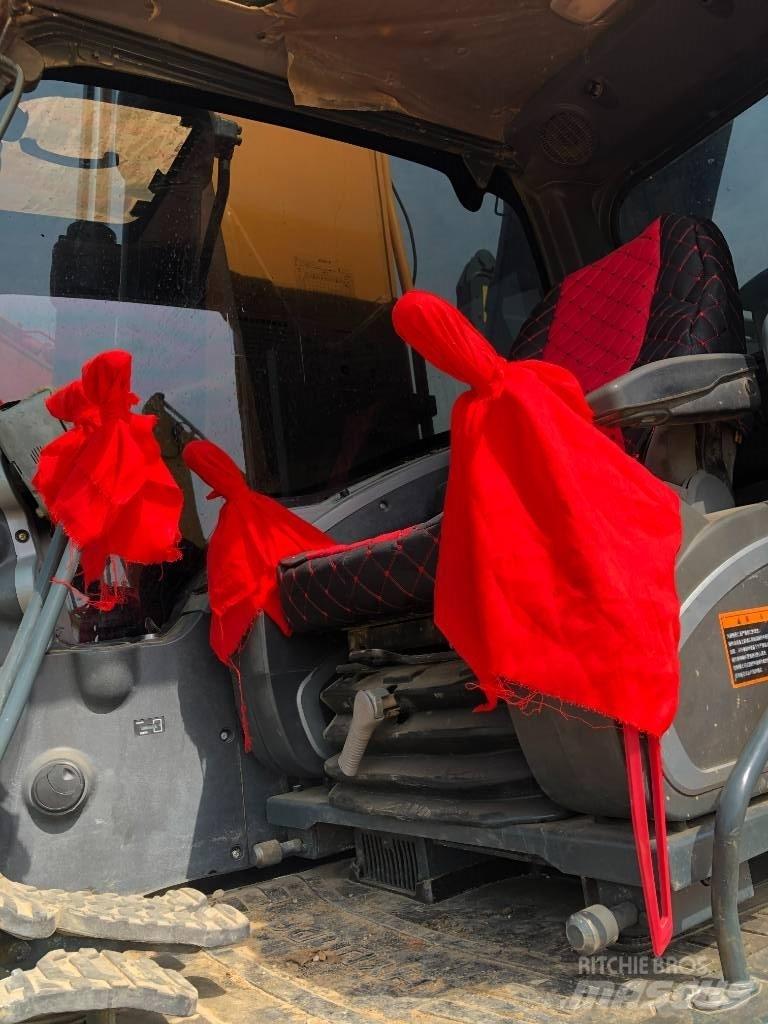 Doosan 150 Kolesové rýpadlá