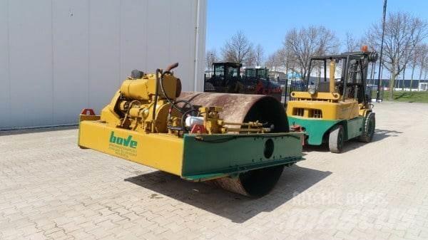 Vibromax W 501 Vlečné vibračné valce