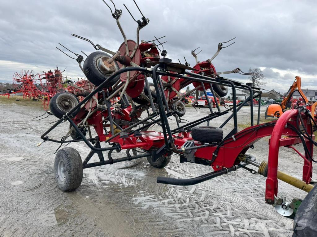 Fella TH901 trans Obracače a zhrabovače sena