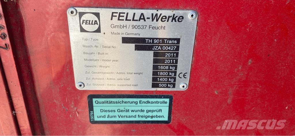 Fella TH901 trans Obracače a zhrabovače sena