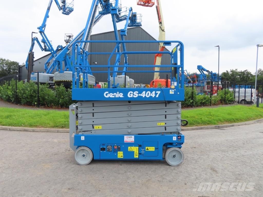 Genie GS 4047 Nožnicové zdvíhacie plošiny