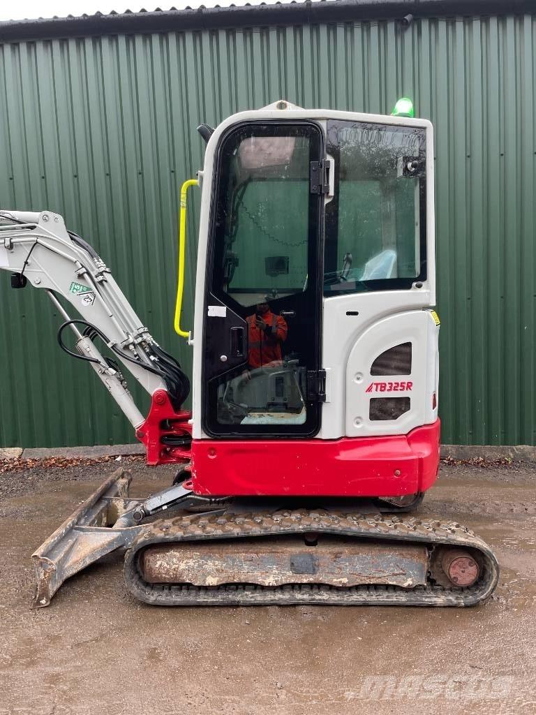 Takeuchi TB 325 R Mini rýpadlá < 7t