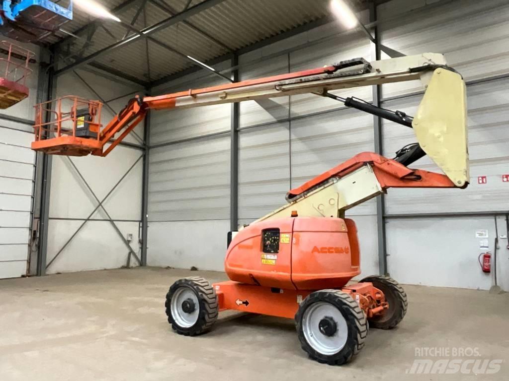 JLG 600 AJ Kĺbové plošiny