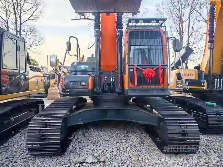 Doosan DH300 Pásové rýpadlá