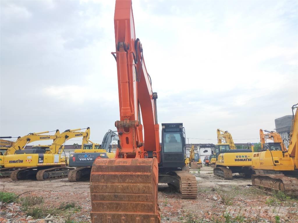 Hitachi ZX350H-3G Pásové rýpadlá
