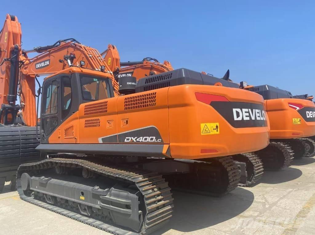 Develon DX 400 Pásové rýpadlá