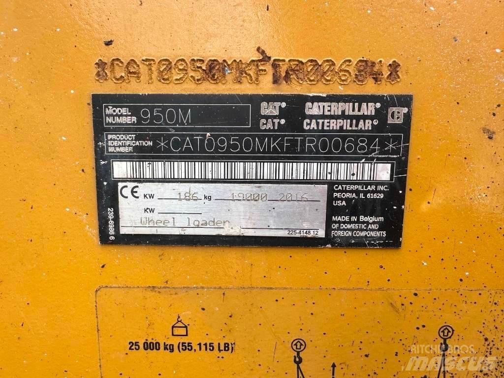 CAT 950M Kolesové nakladače