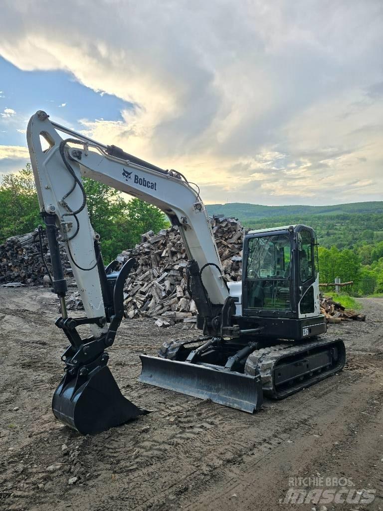 Bobcat E 85 Pásové rýpadlá
