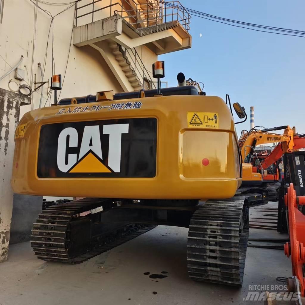 CAT 330 D Pásové rýpadlá