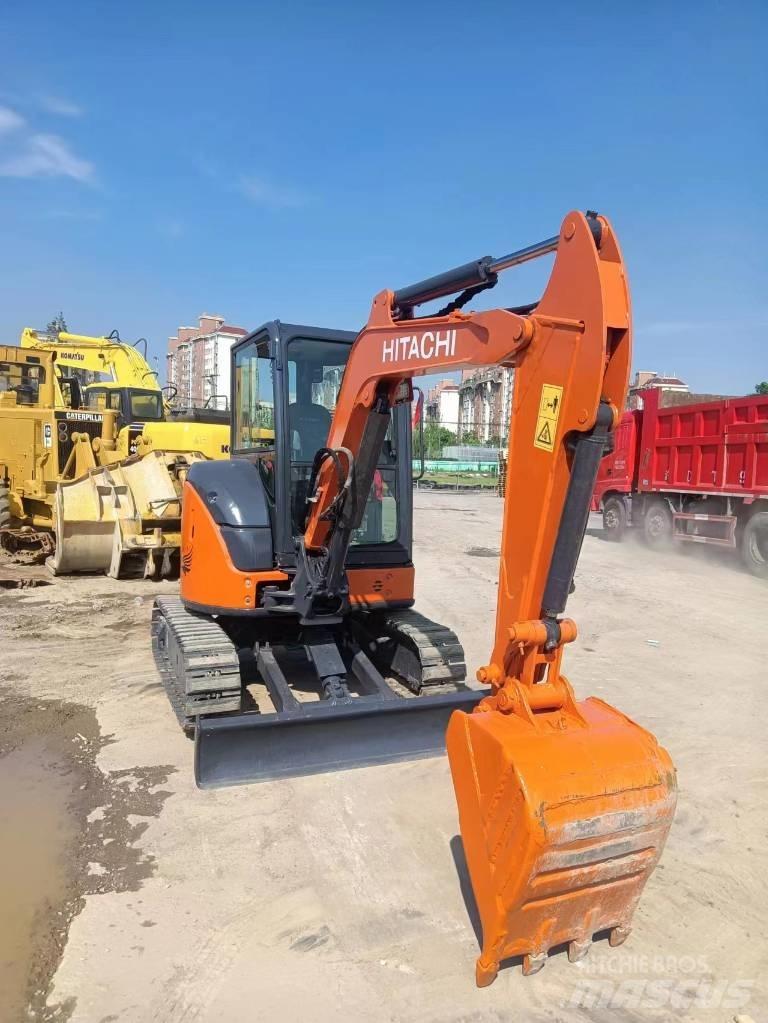 Hitachi ZX35-5A Mini rýpadlá < 7t
