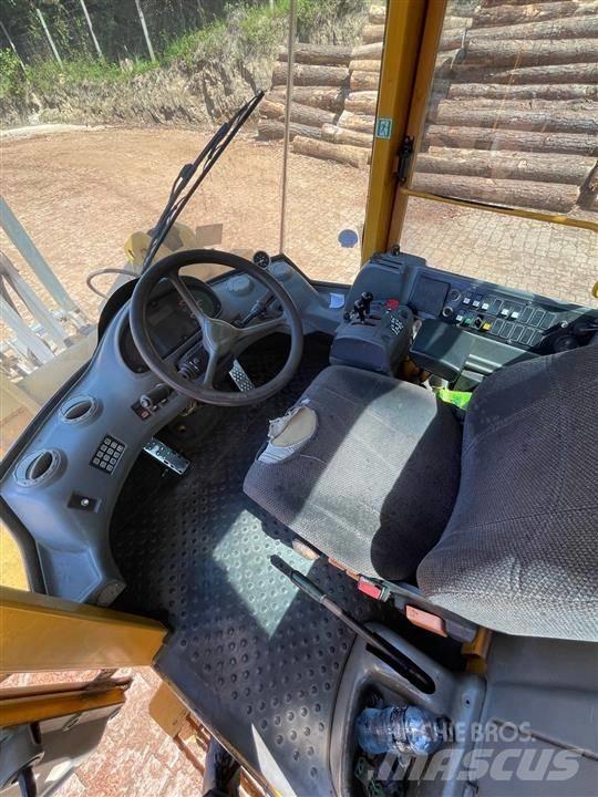 Volvo L50D Kolesové nakladače