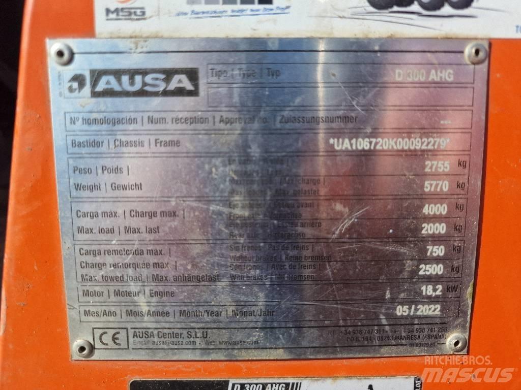 Ausa D300AHG Kĺbové nákladné autá