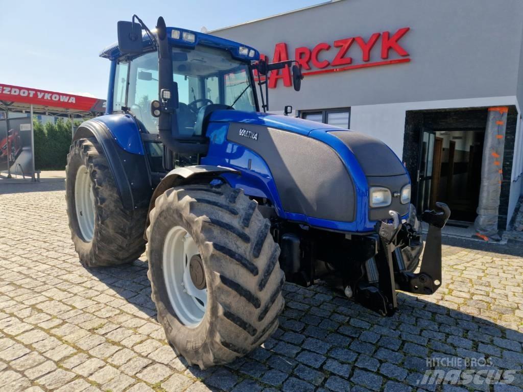 Valtra T 140 Traktory