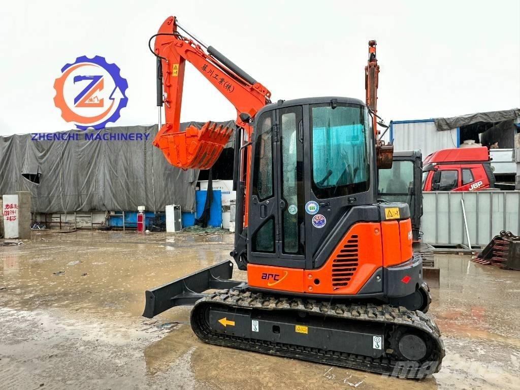Hitachi ZX 50 Mini rýpadlá < 7t