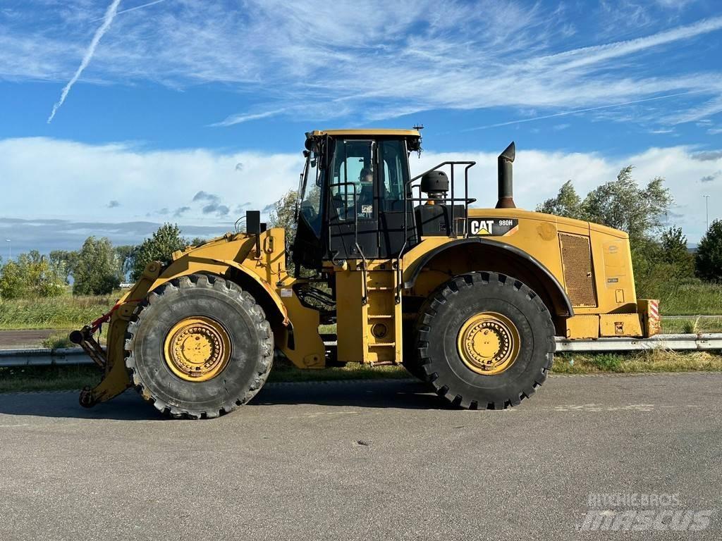 CAT 980H Kolesové nakladače