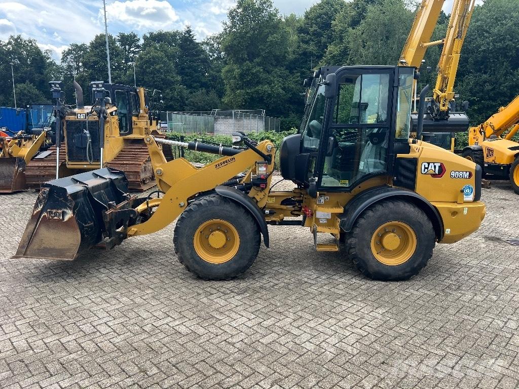 CAT 908M - 908 M Kolesové nakladače