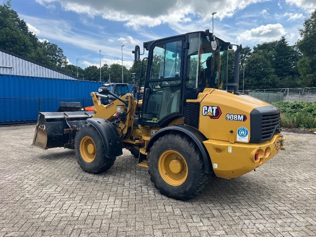 CAT 908M - 908 M Kolesové nakladače