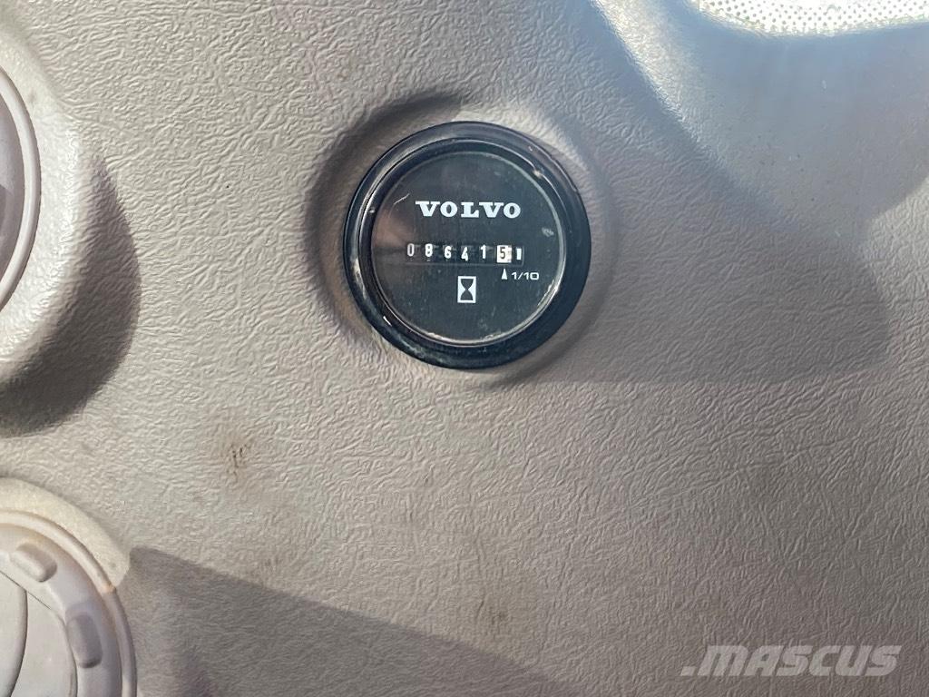 Volvo EC 140 DL Pásové rýpadlá