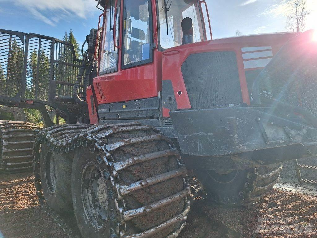 Komatsu 895 Lesné traktory