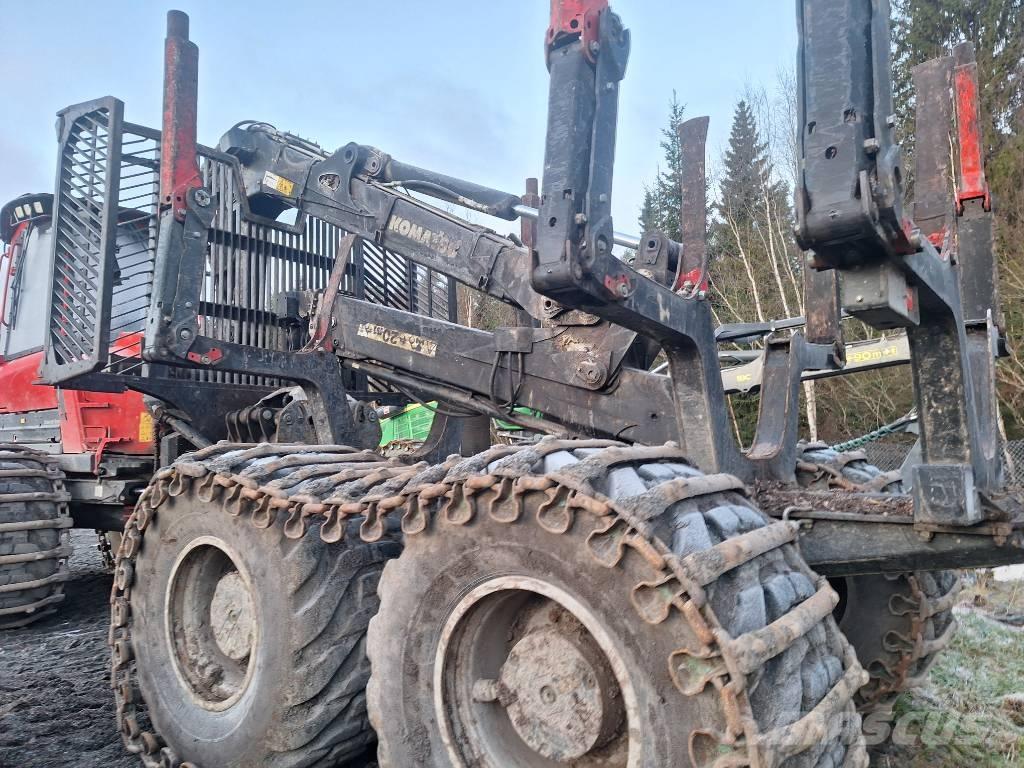 Komatsu 895 Lesné traktory