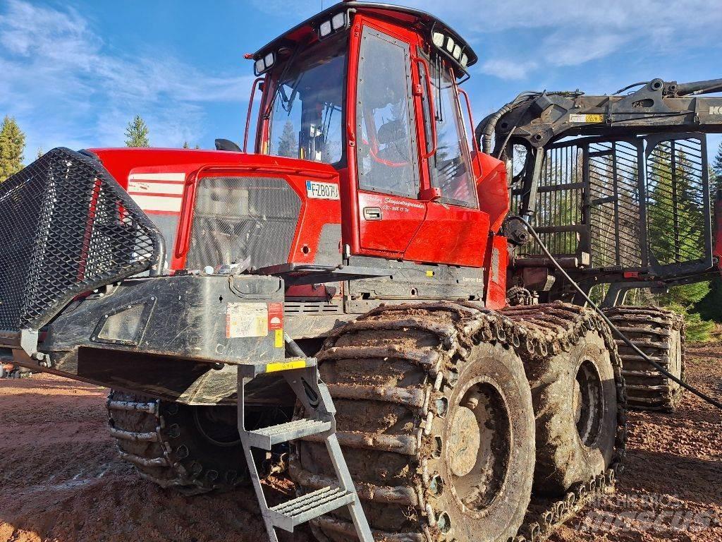 Komatsu 895 Lesné traktory