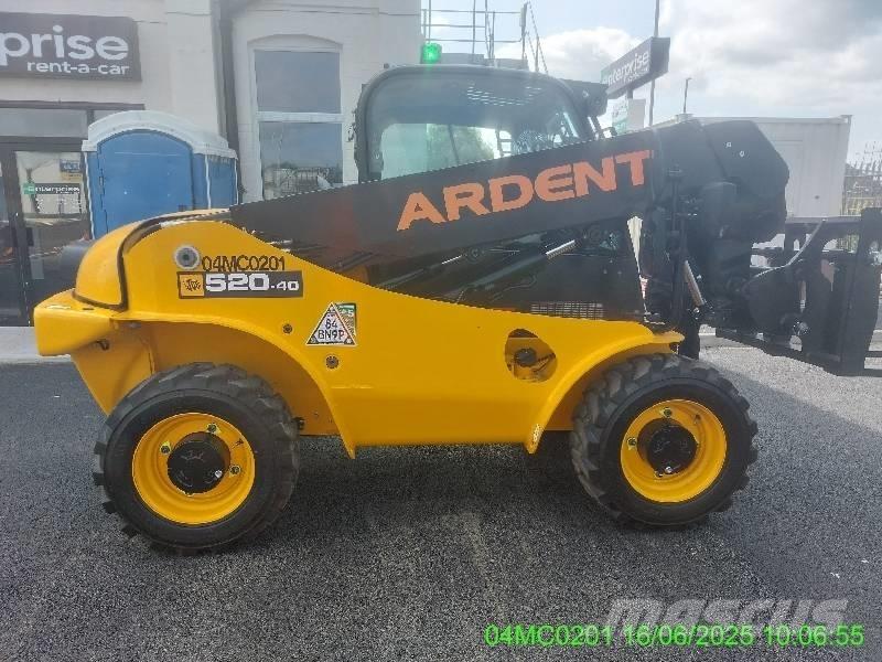 JCB 520-40 Teleskopické manipulátory