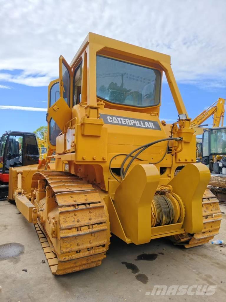 CAT D 7 G Pásové dozéry