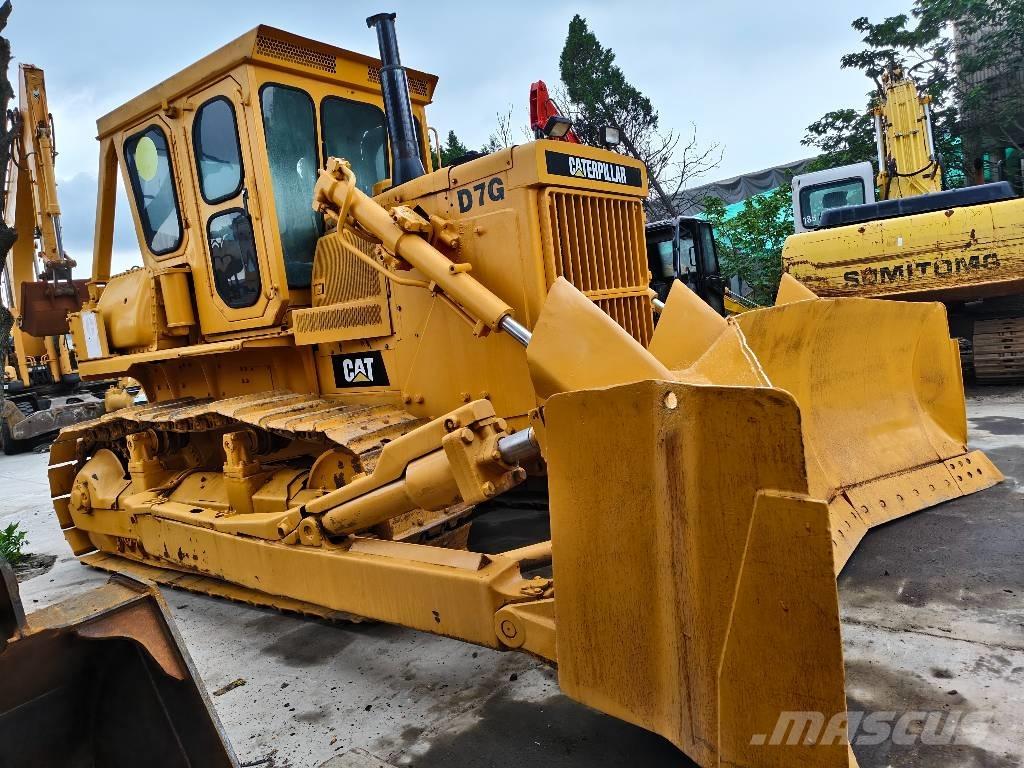 CAT D 7 G Pásové dozéry
