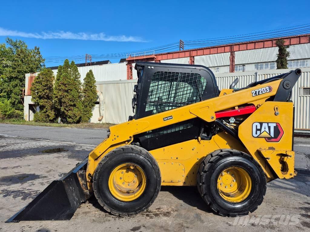 CAT 272 D Šmykom riadené nakladače