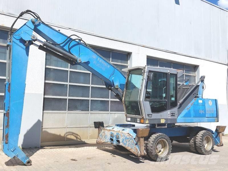 Fuchs MHL 320 Stroje pre manipuláciu s odpadom