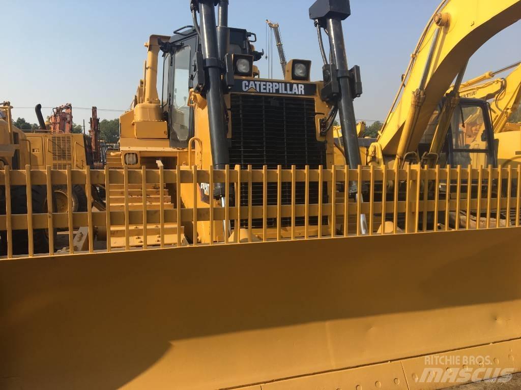 CAT D 7 H Pásové dozéry