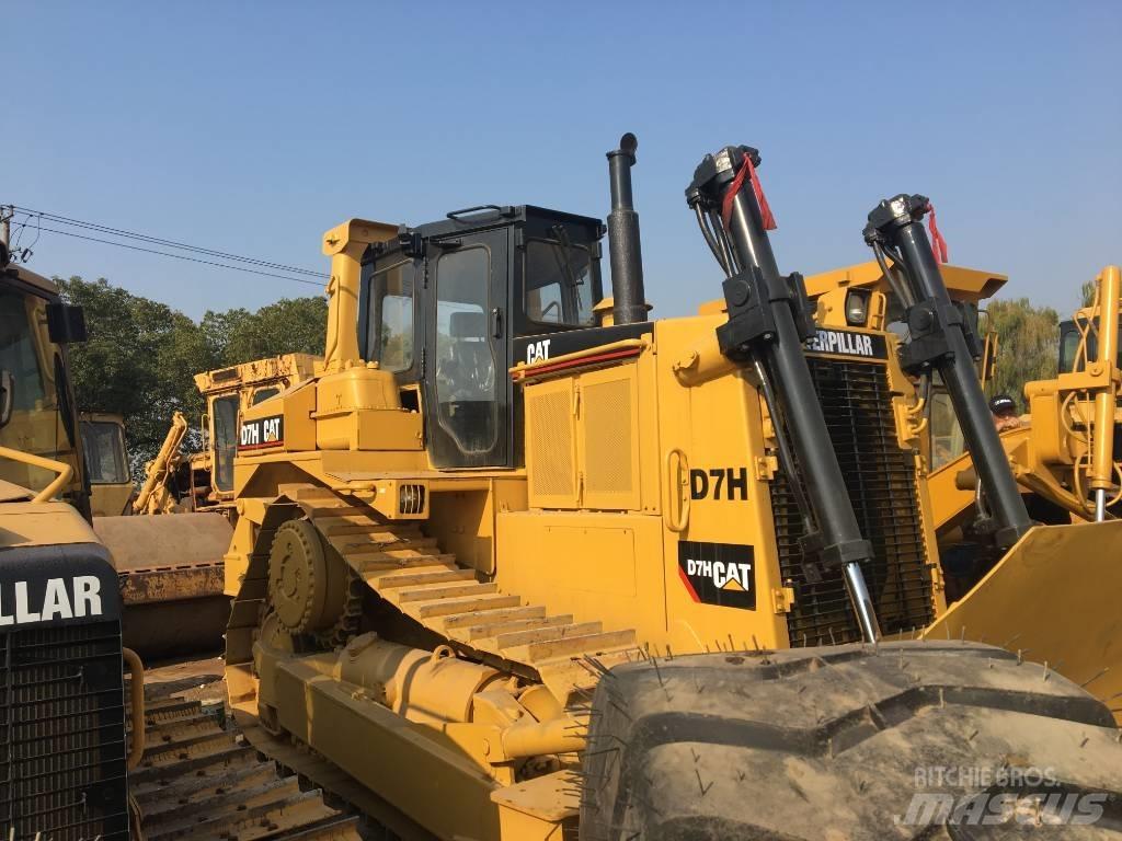 CAT D 7 H Pásové dozéry