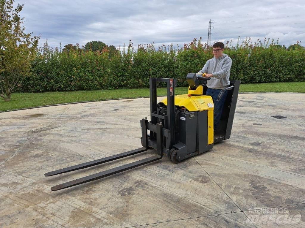 Combilift CS 600 Ručne vedené vysokozdvižné vozíky
