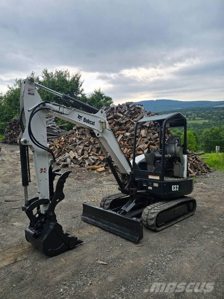 Bobcat E 32 Mini rýpadlá < 7t