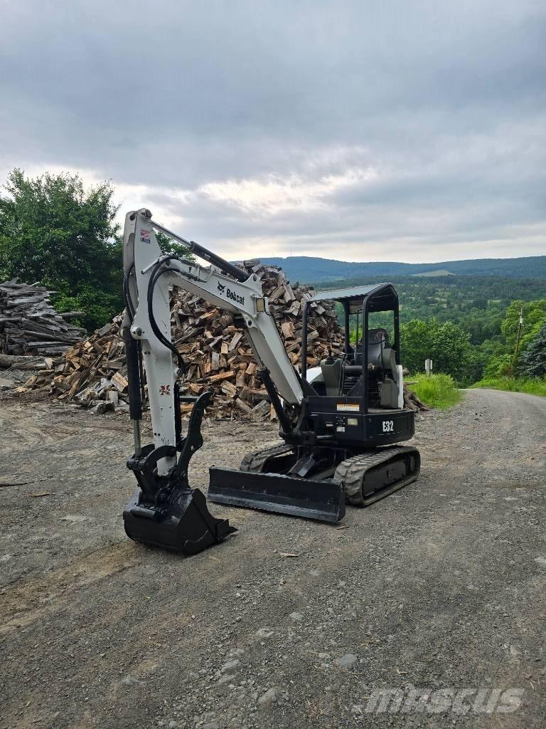 Bobcat E 32 Mini rýpadlá < 7t