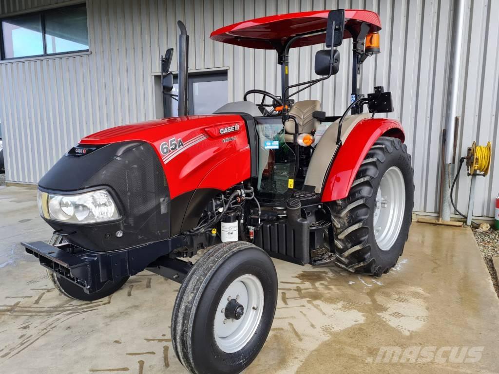 Case IH Farmall 65 A Traktory
