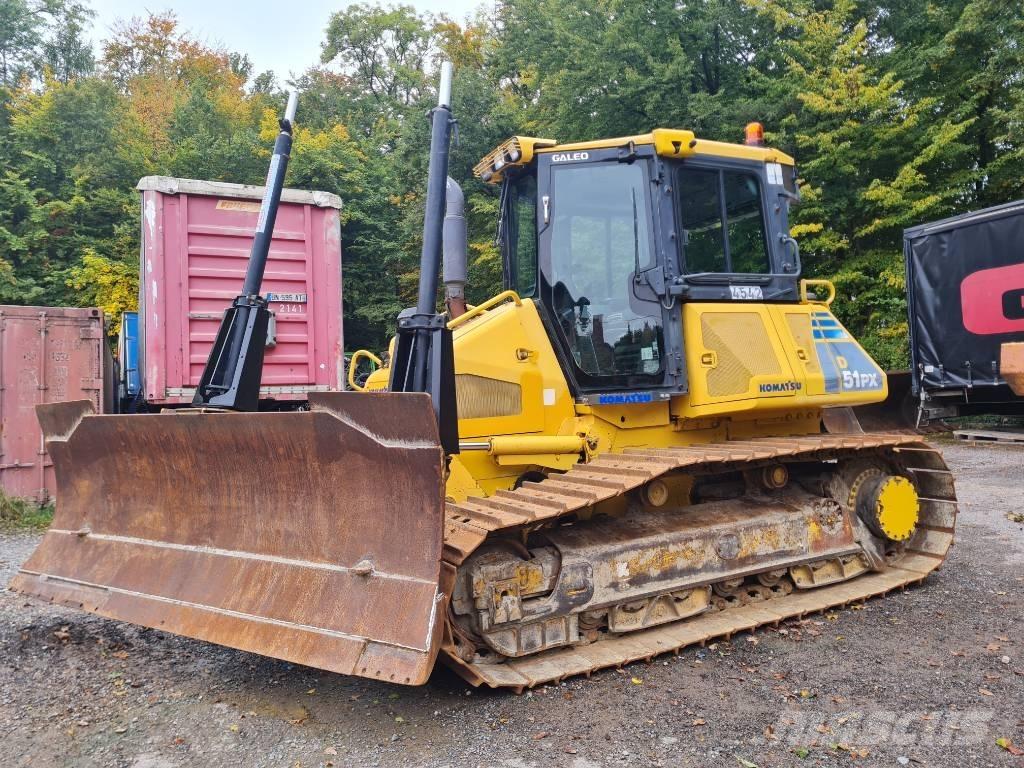 Komatsu D51PX-22 Pásové dozéry