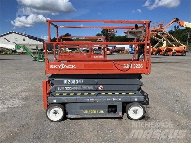 SkyJack SJ III 3226 Nožnicové zdvíhacie plošiny