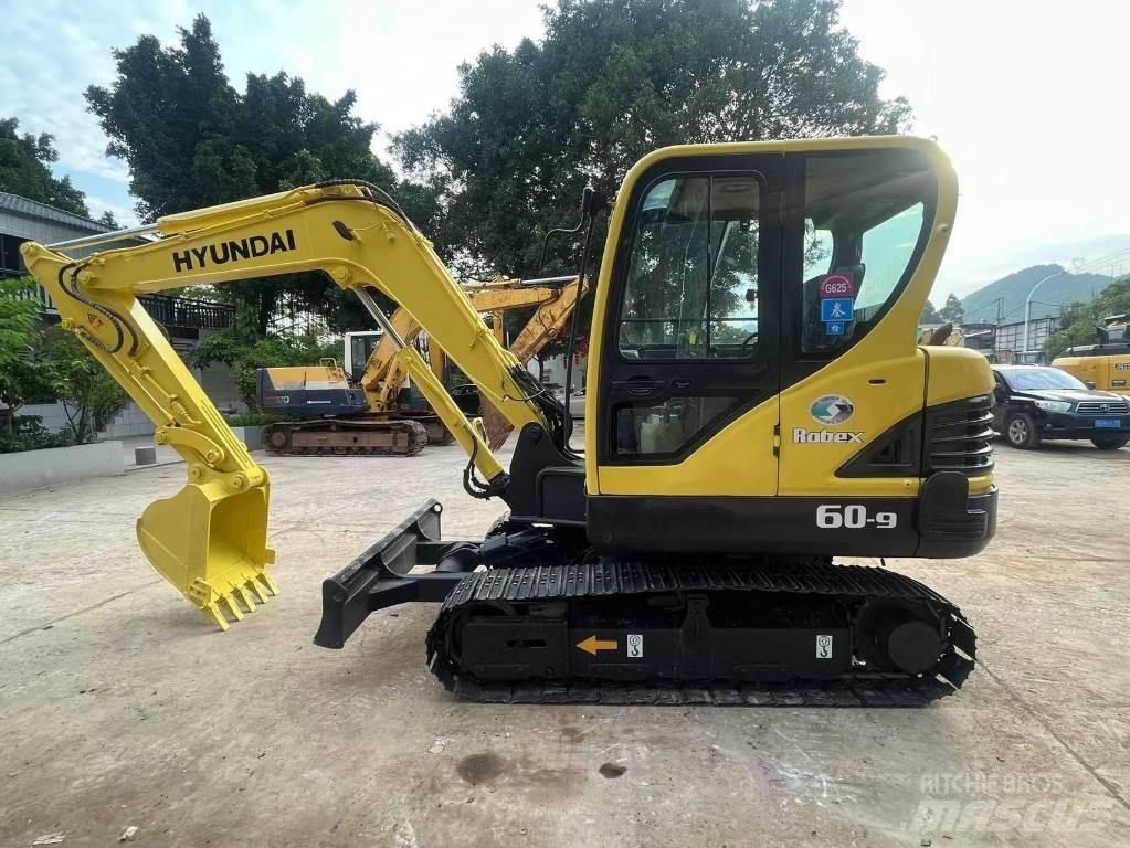 Hyundai R60-9 Pásové rýpadlá