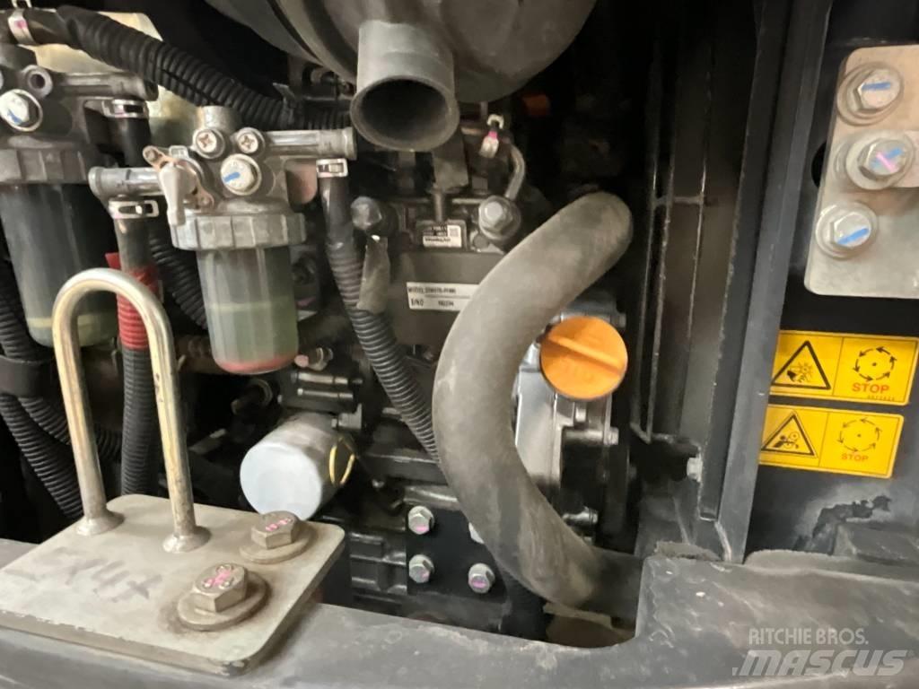 Hitachi ZX 19 U-5 A Mini rýpadlá < 7t