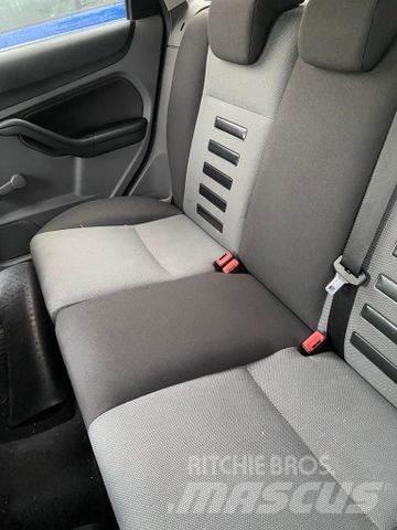 Ford Focus Turnier Automobily
