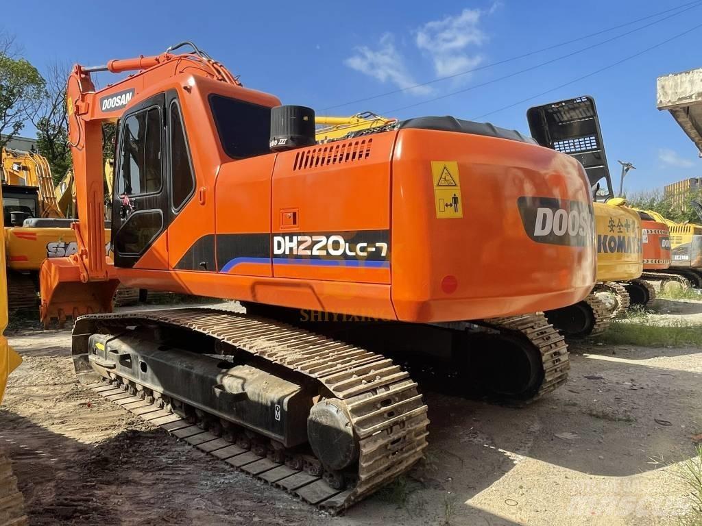 Doosan 220 LC-7 Pásové rýpadlá