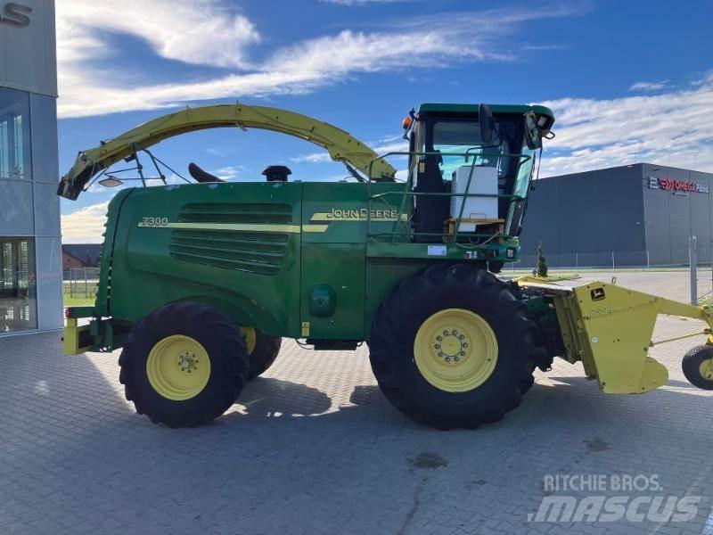 John Deere 7300 Samochodné kosačky