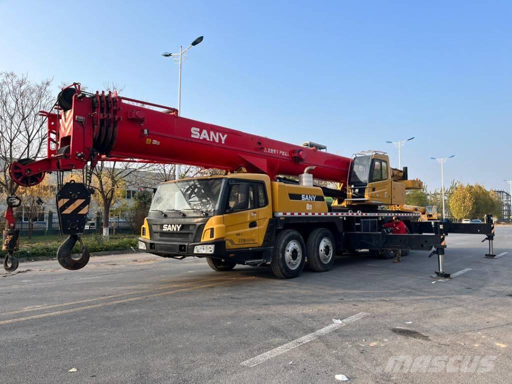 Sany STC550T5-1 Univerzálne terénne žeriavy