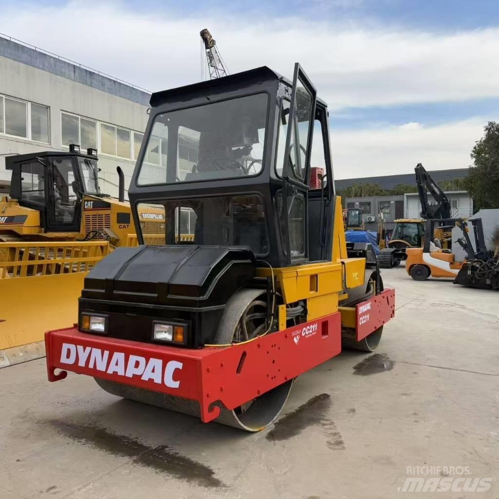 Dynapac CC 211 Tandemové valce