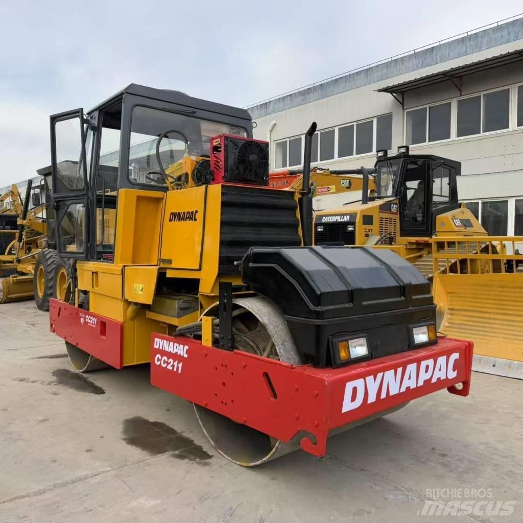 Dynapac CC 211 Tandemové valce