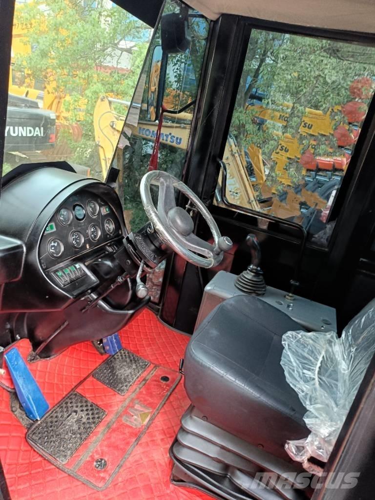 CAT 950 H Kolesové nakladače