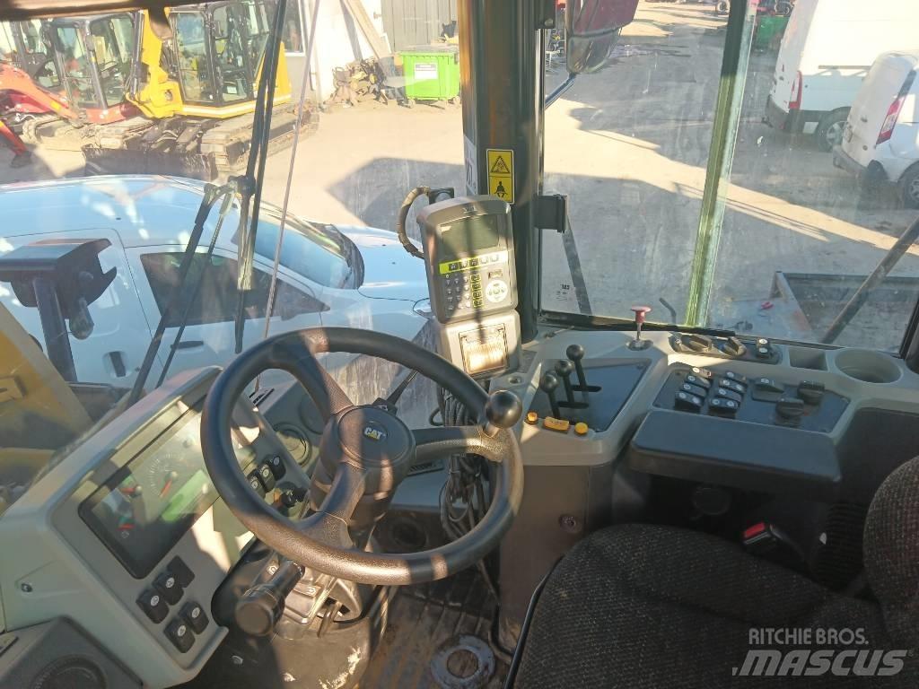 CAT 950 A Kolesové nakladače