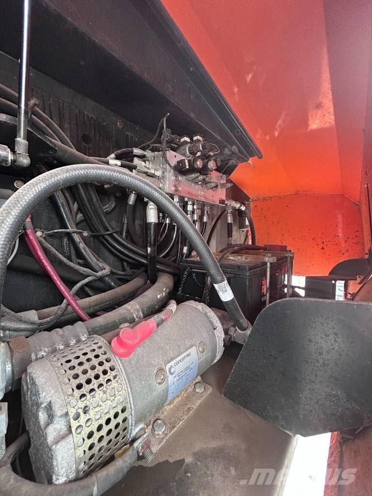 JLG 1500 SJ Teleskopické plošiny